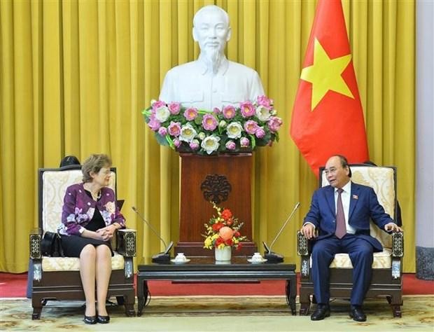 Le Président Nguyên Xuân Phuc et la gouverneure d'Australie-Méridionale, Frances Adamson. Photo : VNA.