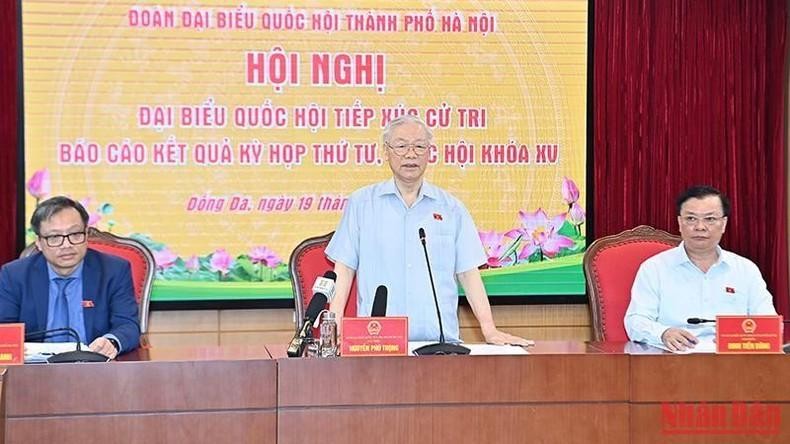 Le Secrétaire général du Parti, Nguyên Phu Trong, prend la parole lors de la réunion. Photo : NDEL. 