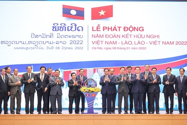 La visite du Premier ministre Pham Minh Chinh donne une forte impulsion aux relations Vietnam – Laos