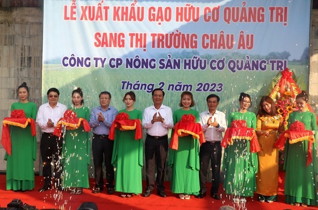 Cérémonie marquant l’exportation de son premier lot de bio de Quang Tri vers l’Europe. Photo : dantocmiennui.vn
