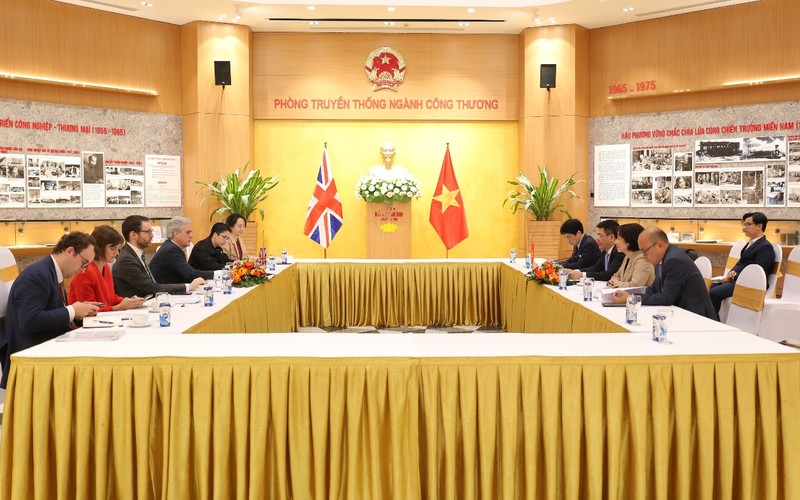 Vue de la rencontre à Hanoi, le 13 mars. Photo: ministère de l'Industrie et du Commerce. Photo : VNA.