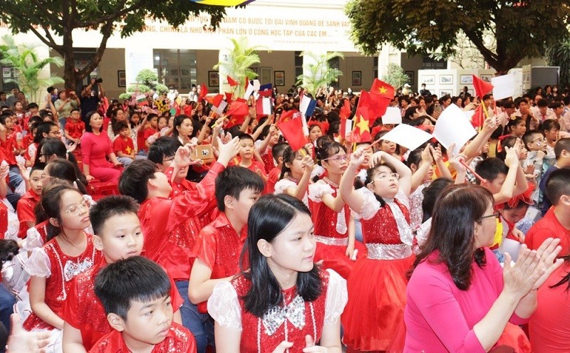 Des élèves de Hai Phong lors d'une activité organisée à l'occasion de la Journée internationale de la Francophonie. Photo : Thoidai.vn