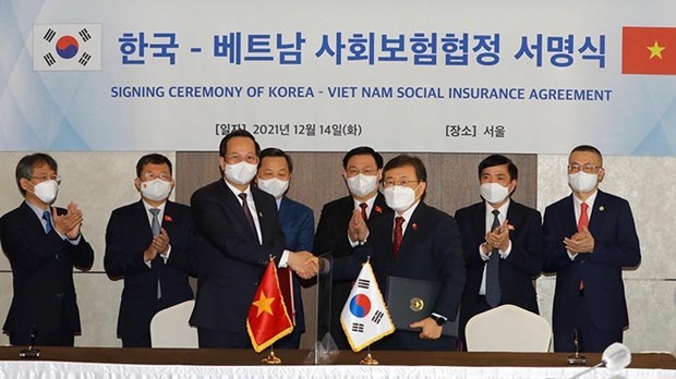 L'accord sur l’assurance sociale a été signé en 2021 entre les Gouvernements vietnamien et sud-coréen. Photo : VNA.