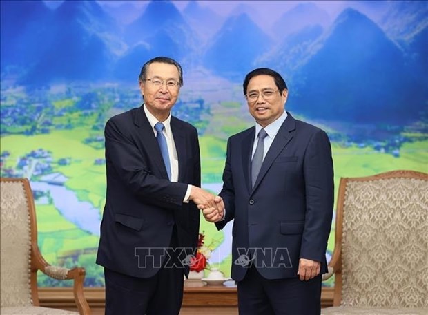 Le Premier ministre Pham Minh Chinh (à droite) et le président de la JETRO, Ishiguro Norihiko. Photo : VNA.