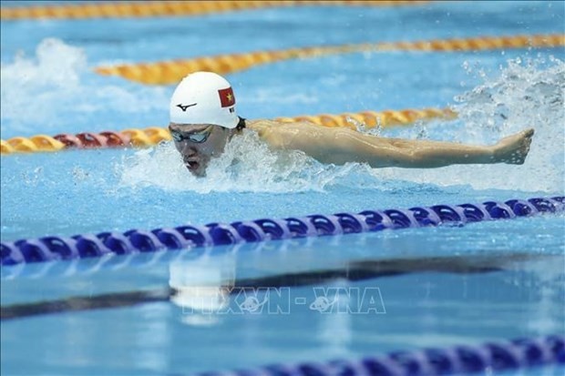 Le Vietnamien Trân Hung Nguyên remporte une médaille d'or en natation samedi. Photo : VNA.