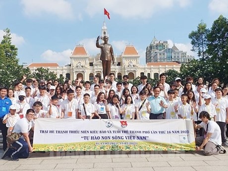 Ouverture de la colonie de vacances d’été des jeunes Viêt kiêu à Hô Chi Minh-Ville. Photo: Portail d'information en ligne du Comité du Parti de Hô Chi Minh-Ville.