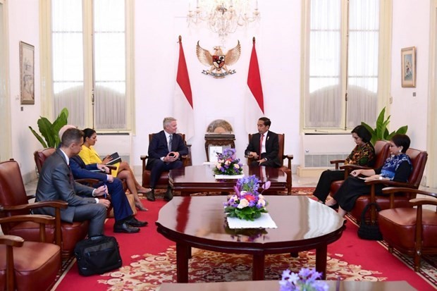 Le président indonésien Joko Widodo accueille une délégation de l'Organisation de coopération et de développement économiques (OCDE) le 10 août au palais présidentiel. (Photo: thejakartapost.com)