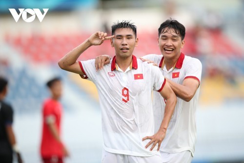 L’équipe vietnamienne U23 a battu les Laotiens 4-1. Photo : VOV. 