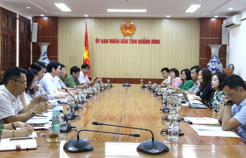 Les autorités de Quang Binh travaillent avec les représentants de SCI. Photo : thoidai.com.vn