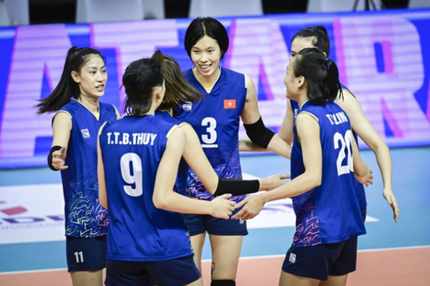  L'équipe vietnamienne de volley-ball féminin remporte une victoire de 3-0 contre l'équipe australienne. Photo: VTV