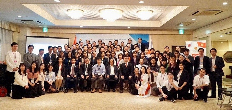 Rencontre d'intellectuels vietnamiens au Japon. Photo : baoquocte.