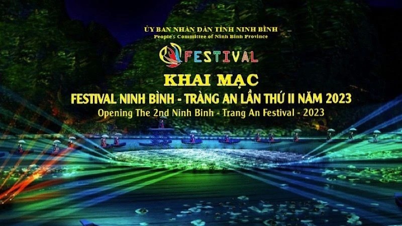 La cérémonie d’ouverture du 2e Festival Ninh Binh-Tràng An en 2023 a eu lieu dans le complexe paysager de Tràng An, dans la province de Ninh Binh. Photo : Service de la Culture et des Sports de Ninh Binh. 