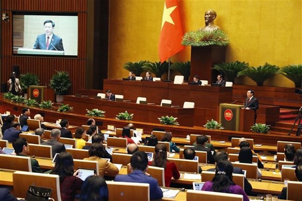 Le Président de l’Assemblée nationale Vuong Dinh Huê s’exprime en ouverture de la 5e session de la 15e Assemblée nationale, à Hanoi, le 15 janvier. Photo : VNA