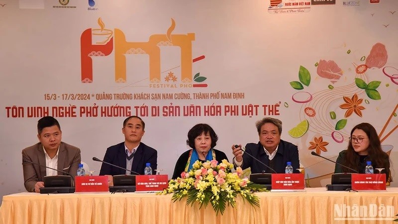 Conférence de presse sur le Festival du phở 2024. Photo : NDEL.