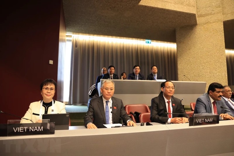 La délégation vietnamienne à la 148e Assemblée de l’Union interparlementaire. Photo : VNA.