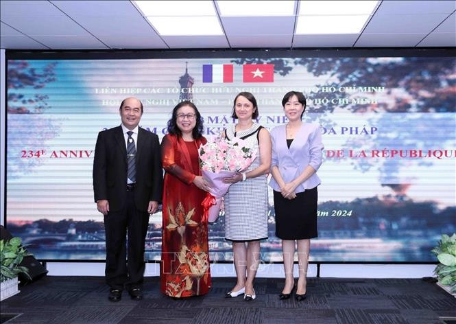 La Fête nationale de la France célébrée à Hô Chi Minh-Ville. Photo : VNA.