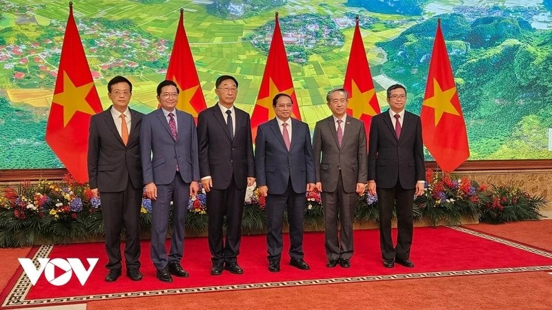 Le Premier ministre Pham Minh Chinh a reçu le 28 août le secrétaire du Comité régional du Parti du Guangxi (Chine), Liu Ning, au siège du gouvernement.