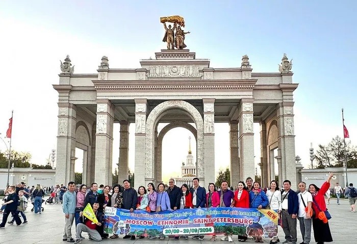 Des visiteurs vietnamiens lors de leur voyage en Russie en septembre 2024. Photo : VOV. 