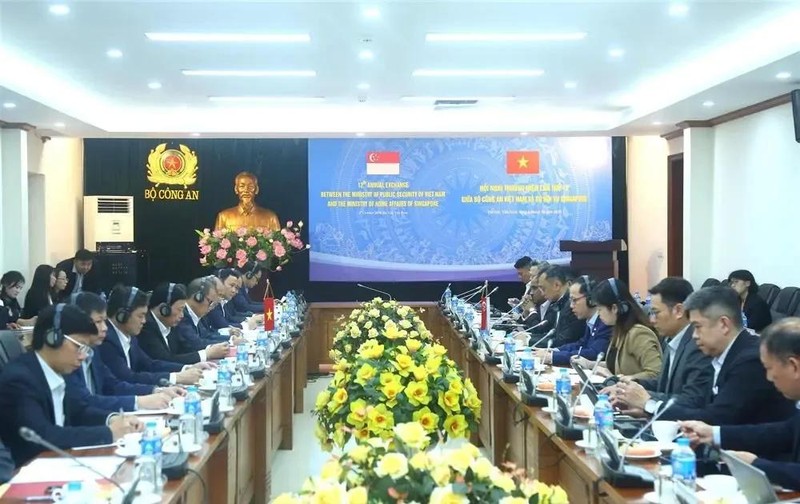 La réunion annuelle entre le ministère de la Sécurité publique du Vietnam et le ministère de l'Intérieur de Singapour. Photo : VNA.