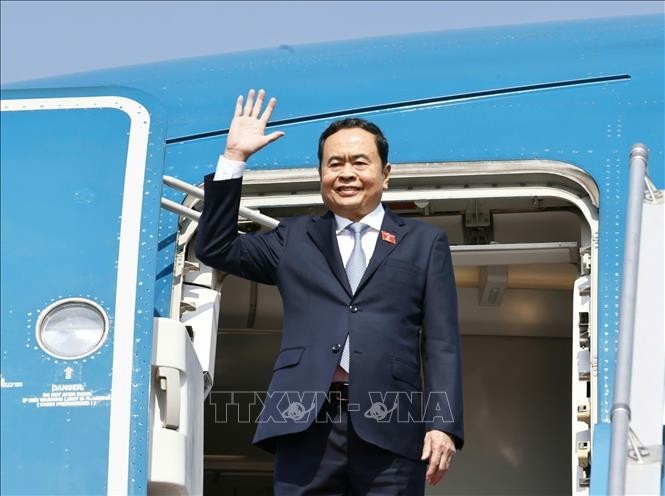 Le président de l'AN du Vietnam, Tran Thanh Man, part pour une visite officielle au Cambodge. Photo: VNA.