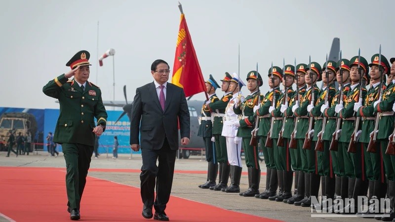 Le Premier ministre à l'ouverture de l'Exposition internationale de la Défense du Vietnam 2024.