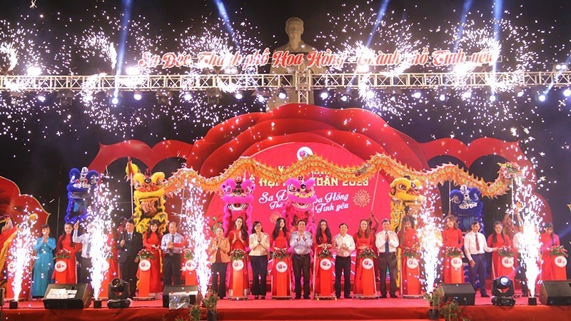 La cérémonie d’ouverture de la Semaine du tourisme et du Festival des fleurs du printemps de l’Année du Chat 2023. Photo: NDEL