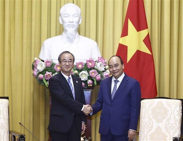 Le président du Vietnam, Nguyen Xuan Phuc (droite) et le gouverneur de Niigata, Hanazumi Hideyo. Photo : VNA.