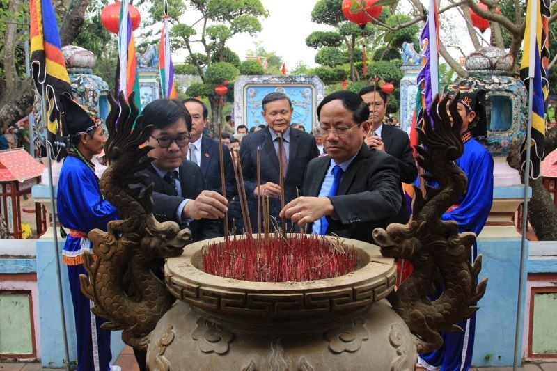 Lors de la « Fête de la pagode de Ba - Port de Nuoc Man ». Photo: NDEL