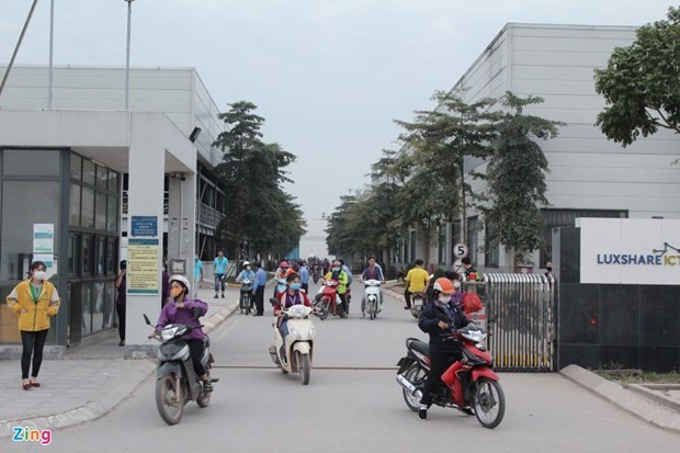 Ouvriers de l'usine Luxshare (Quang Chau, Viet Yen, Bac Giang). Photo: Zing