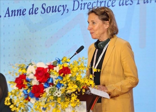 Mme Anne de Soucy, directrice des Partenariats à l’Agence française de Développement (AFD) s'exprime à l'événement. Photo : VNA.