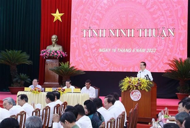 Le Chef de l’Etat, Vo Van Thuong, exhorte Ninh Thuân à avoir une vision stratégique pour son développement. Photo : VNA.