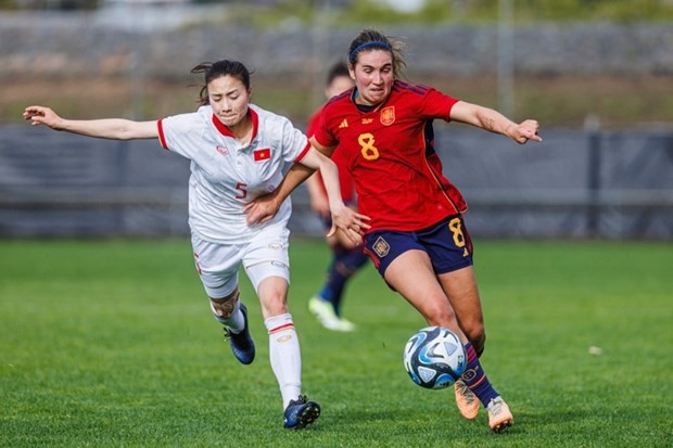 L'équipe nationale féminine de football s'est inclinée 0-9 contre l'Espagne lors d'un match amical. Photo : VFF 