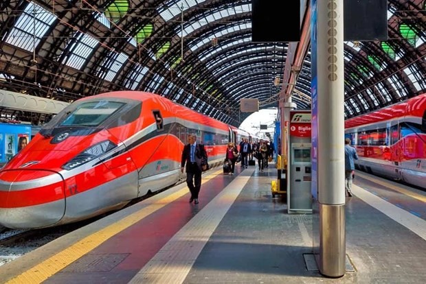  Les Européens et les visiteurs en Europe aiment des voyages en train. Photo : Le routard avisé | Guide pour voyager en Europe avec un petit budget