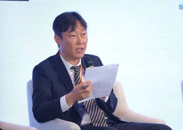 Choi Kyu Chul, vice-président de Kocham, prend la parole. Photo : baodautu.vn