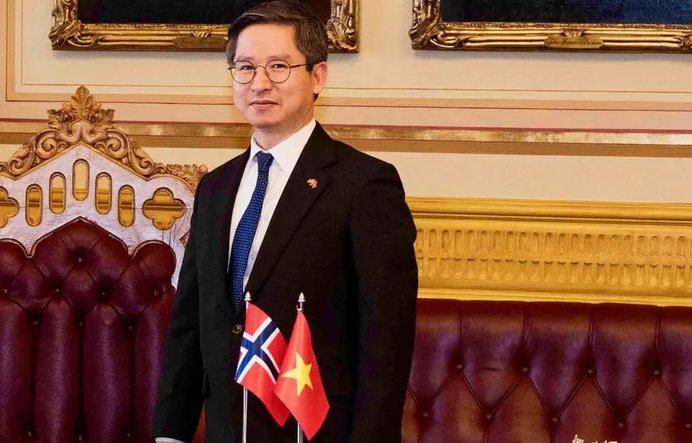 L'ambassadeur du Vietnam en Norvège, Dinh Nho Hung. Photo: L'ambassade du Vietnam en Norvège