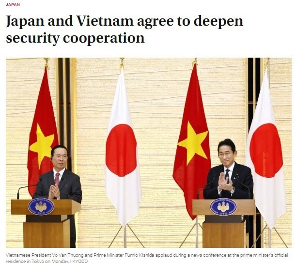 Le Japan Times a écrit que le Premier ministre japonais, Fumio Kishida, et le Président vietnamien, Vo Van Thuong, avaient convenu de porter les relations Vietnam - Japon au niveau de partenariat stratégique intégral. Photo : VNA.