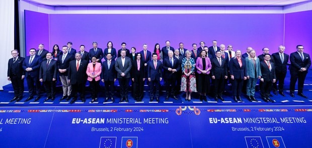 La 24e réunion des ministres des Affaires étrangères ASEAN - UE (AEMM-24 - ASEAN-EU Ministerial Meeting) a eu lieu le 2 février à Bruxelles, en Belgique.