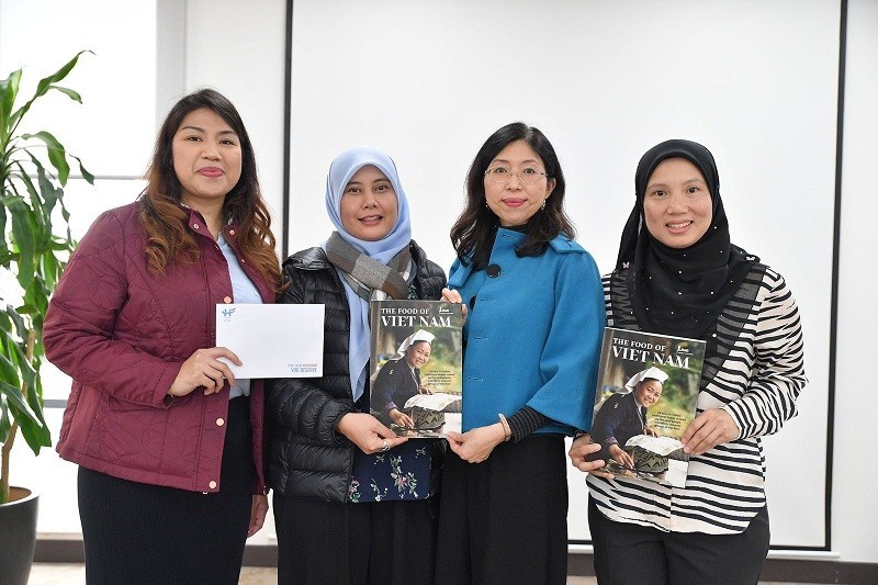 Le livre « Plats nutritionnels et histoires des familles ethniques vietnamiennes ». Photo: BTC