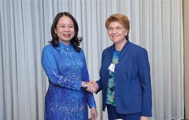 La Vice-Présidente vietnamienne Vo Thi Anh Xuân (à gauche) et la Présidente suisse Viola Amherd. Photo : VNA.