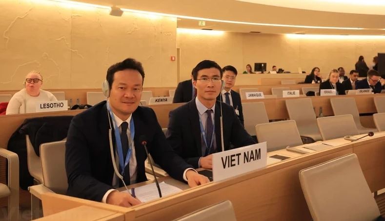 L’ambassadeur Mai Phan Dung, représentant permanent du Vietnam auprès des Nations Unies, de l’Organisation mondiale du commerce (OMC) et d’autres organisations internationales à Genève, en Suisse. Photo: NDEL