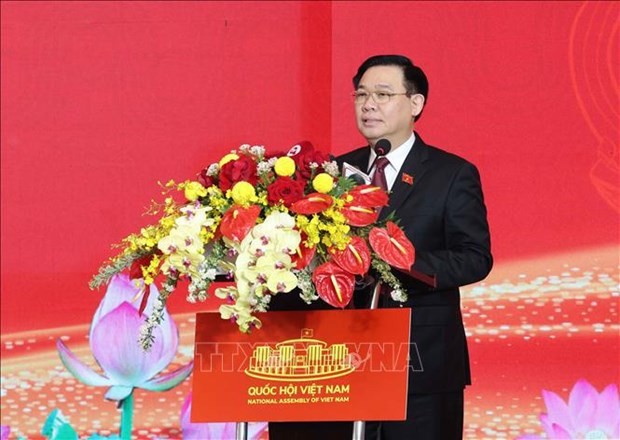 Le Président de l'Assemblée nationale, Vuong Dinh Huê, s'exprime lors de la conférence. Photo : VNA.