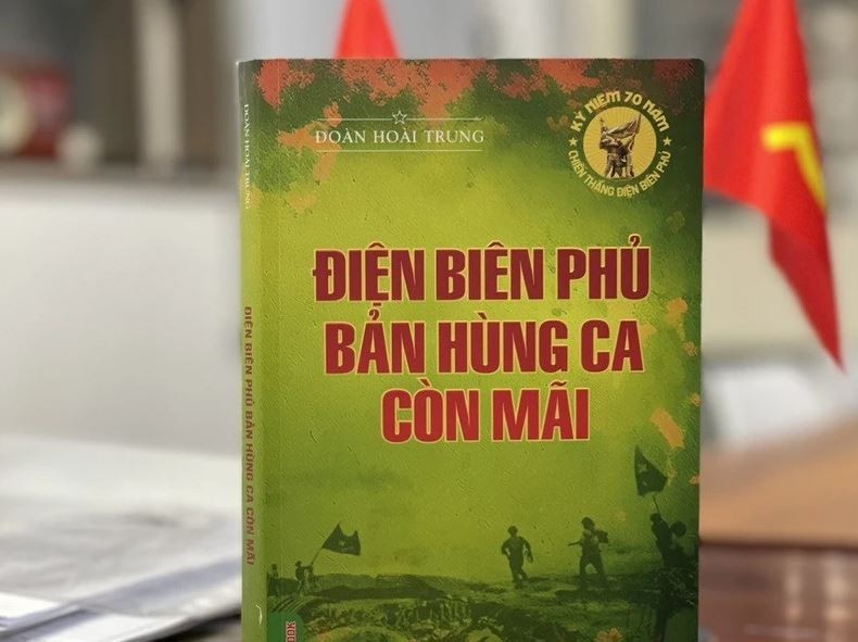 Le livre intitulé « Diên Biên Phu - Une épopée éternelle ». Photo: NDEL