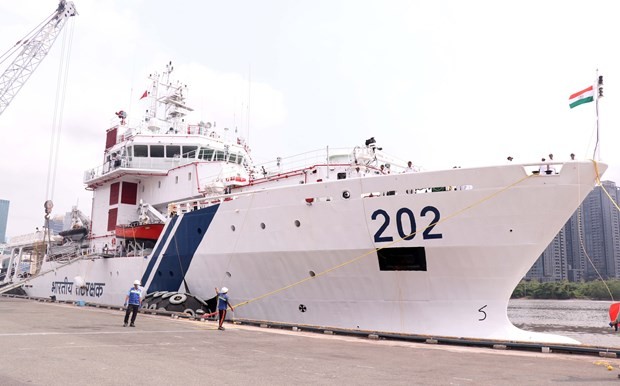 Le patrouilleur Samudra Paheredar de la Garde côtière indienne en visite à Hô Chi Minh-Ville. Photo : VNA.