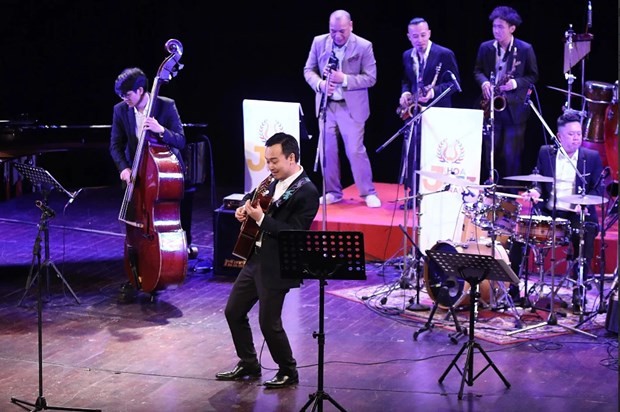 Le premier Festival international de Jazz - Nha Trang comprendra diverses genres, allant du classique à la bossa nova en passant par le jazz-funk et la world music. Photo : thanhnien.vn