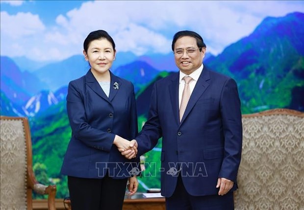 La ministre chinoise de la Justice, He Rong, et le Premier ministre Pham Minh Chinh. Photo: VNA