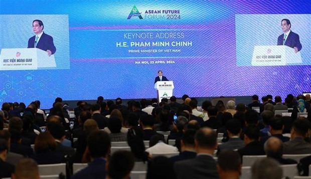 Le Premier ministre Pham Minh Chinh s'exprime lors du forum. Photo: VNA