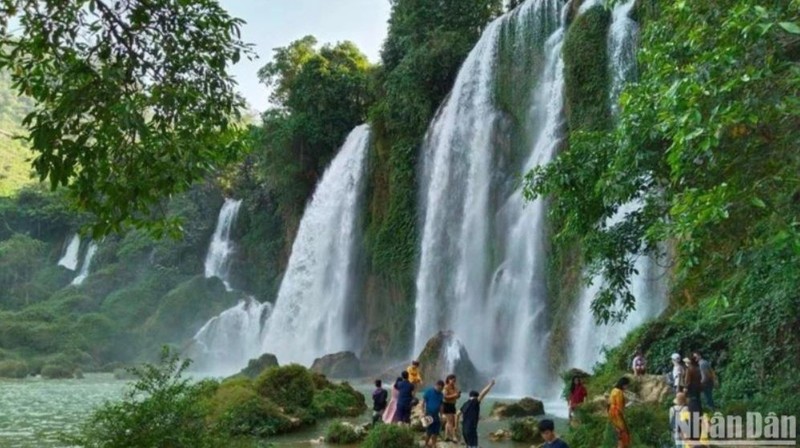 La cascade de Ban Gioc (Cao Bang) fait partie des 21 plus belles cascades du monde. Photo: NDEL