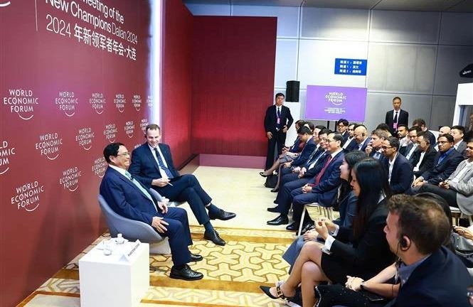 Le Premier ministre Pham Minh Chinh a participé le 25 juin à un échange de vue ayant pour thème "Promouvoir la croissance économique basée sur l'innovation dans les pays en développement". Photo : VNA.