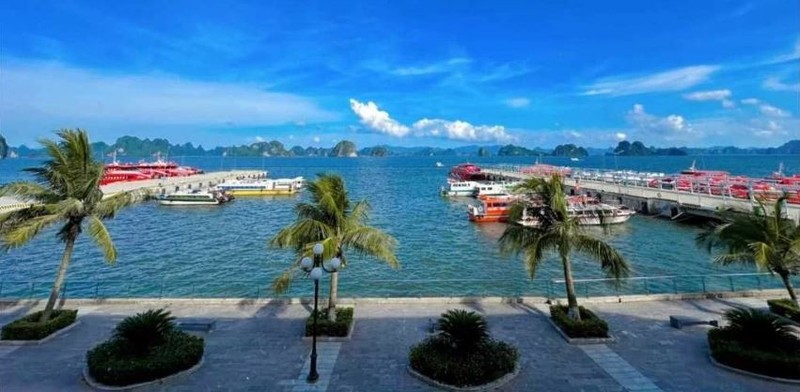 Le port d'Ao Tien dans le district de Van Don. Photo: baoquocte