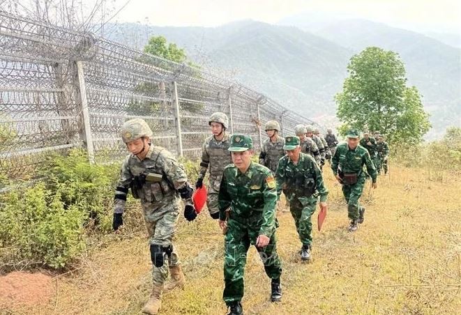 Les gardes-frontières du Vietnam et de la Chine effectuent des patrouilles bilatérales. Photo : VNA.